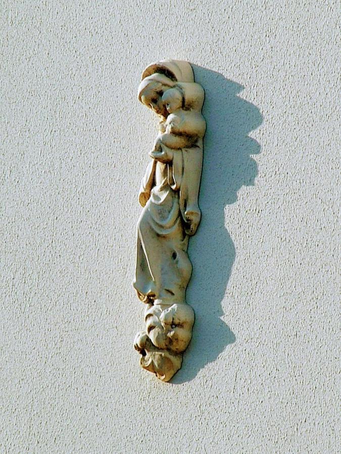 فندق Mives Vendeghaz Pogány المظهر الخارجي الصورة